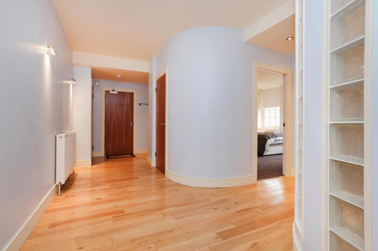 Joivy Spacious 2 Bed,2 Bath Flat, Free Parking And Rooftop Terrace Edimburgo Exterior foto
