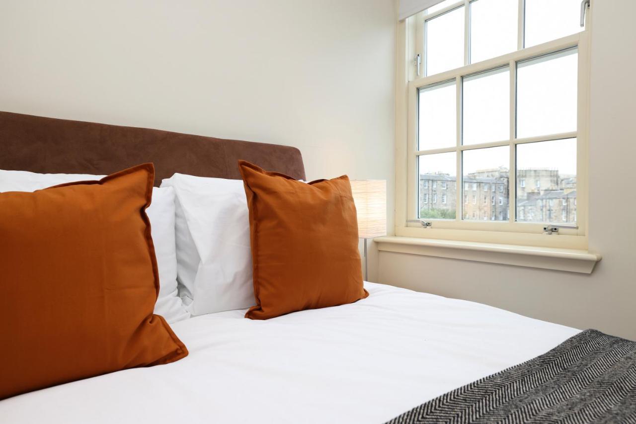 Joivy Spacious 2 Bed,2 Bath Flat, Free Parking And Rooftop Terrace Edimburgo Exterior foto