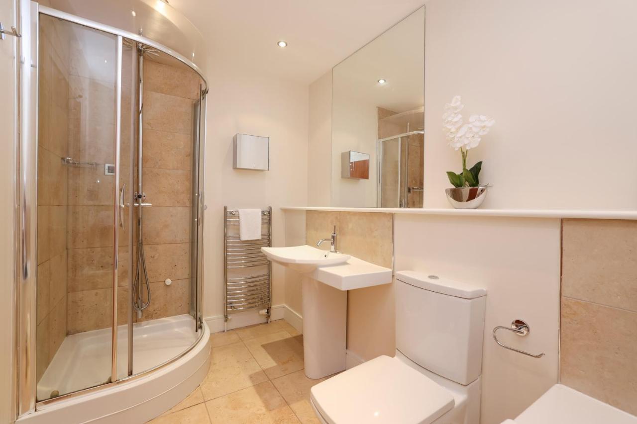 Joivy Spacious 2 Bed,2 Bath Flat, Free Parking And Rooftop Terrace Edimburgo Exterior foto